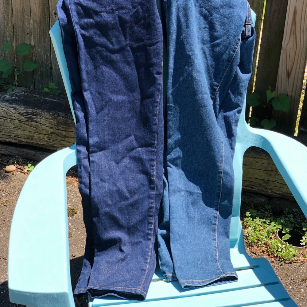 2 pairs NWT Forever 21 Jeans size 31